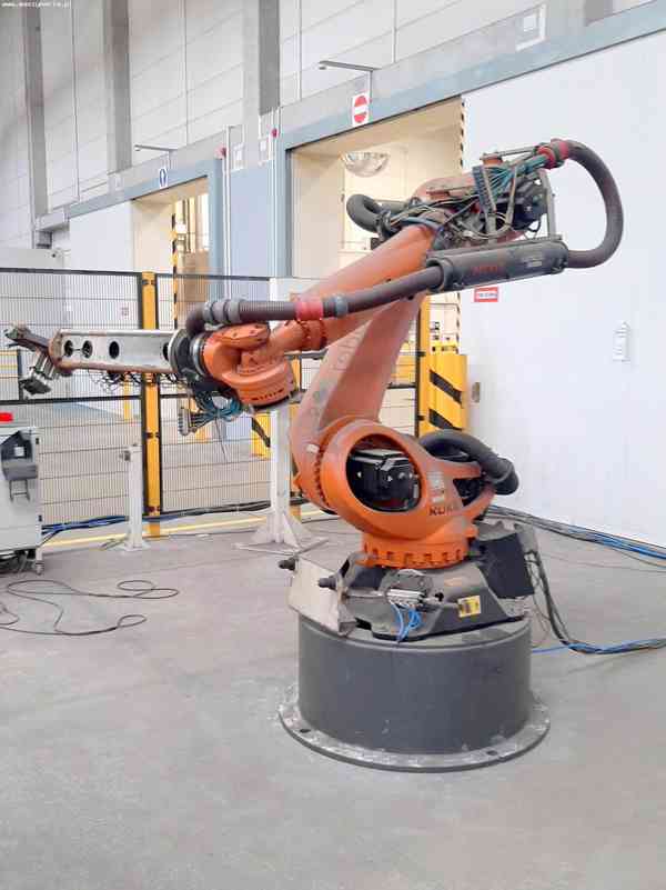 Průmyslový robot KUKA KR 210 R3100 ULTRA - foto 1
