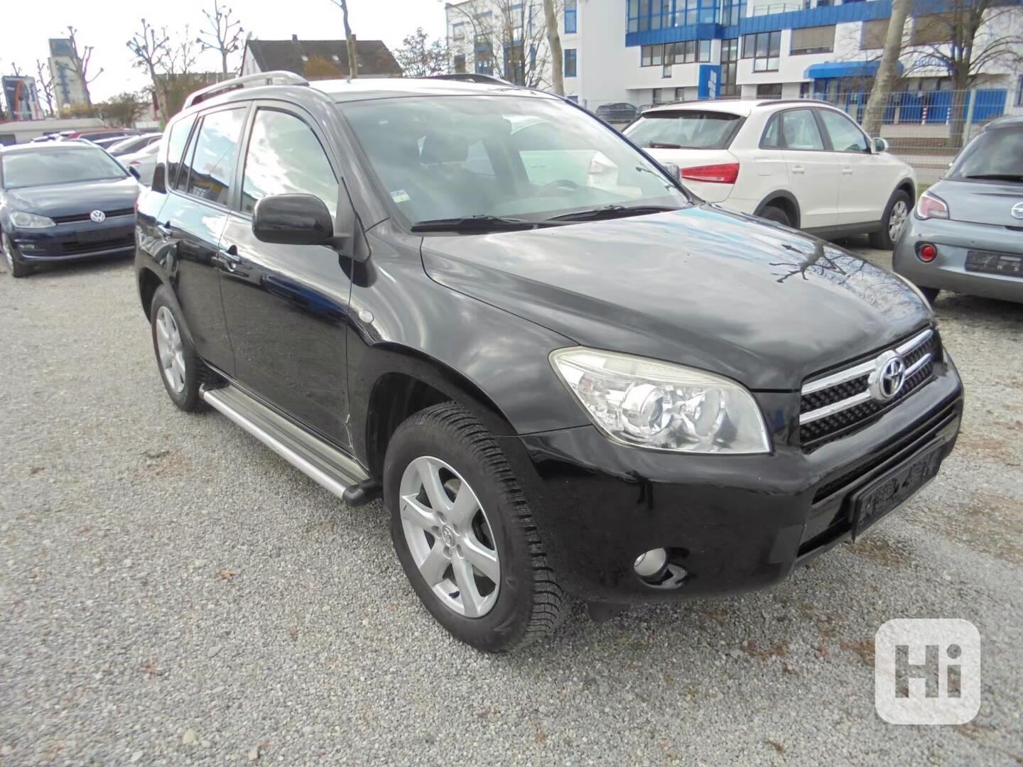 Toyota RAV 4 2.0i 4x4 benzín 112kw - foto 1