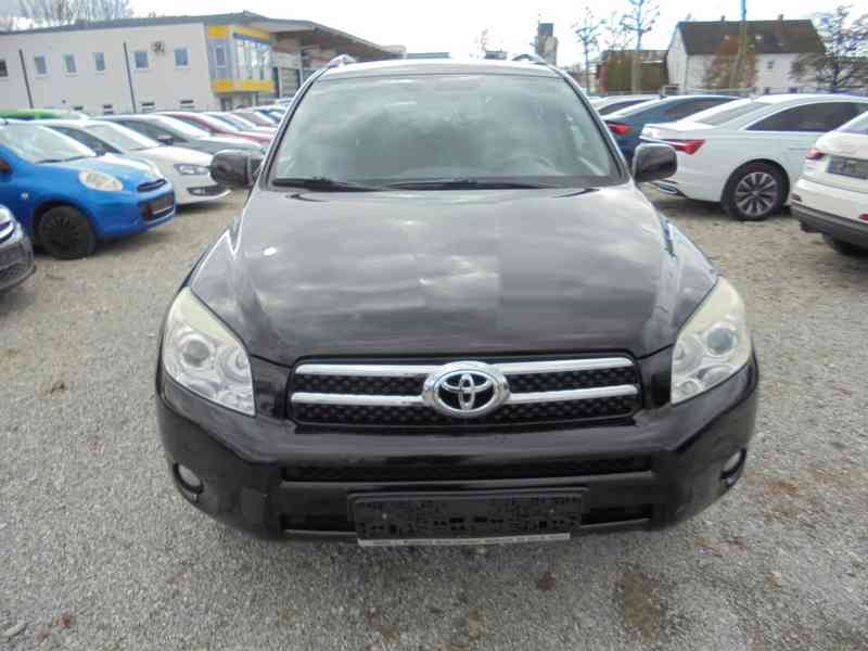 Toyota RAV 4 2.0i 4x4 benzín 112kw - foto 12