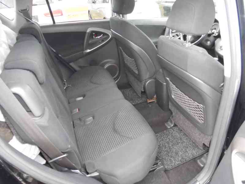 Toyota RAV 4 2.0i 4x4 benzín 112kw - foto 7