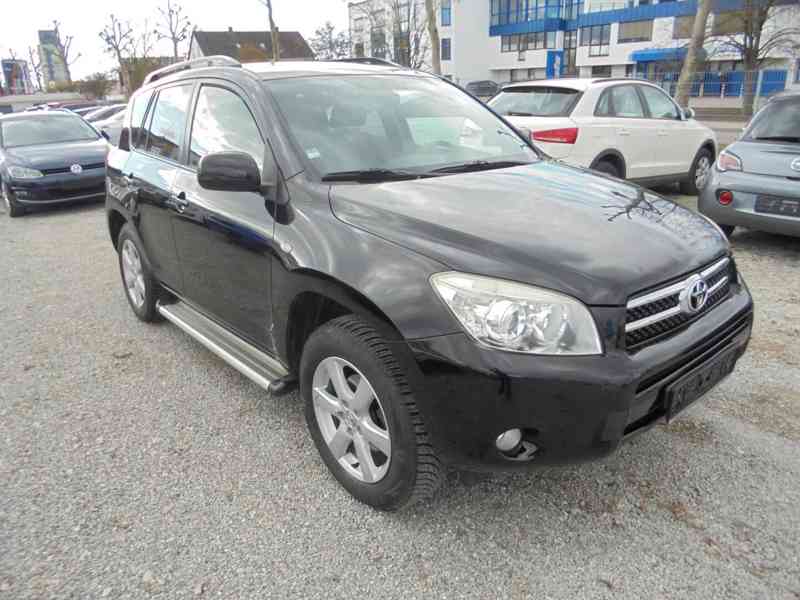 Toyota RAV 4 2.0i 4x4 benzín 112kw