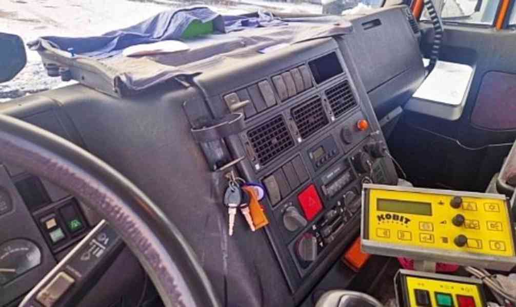 4x4 Iveco 21.5t sklápěč+ sypač radlice komunál zima - foto 10
