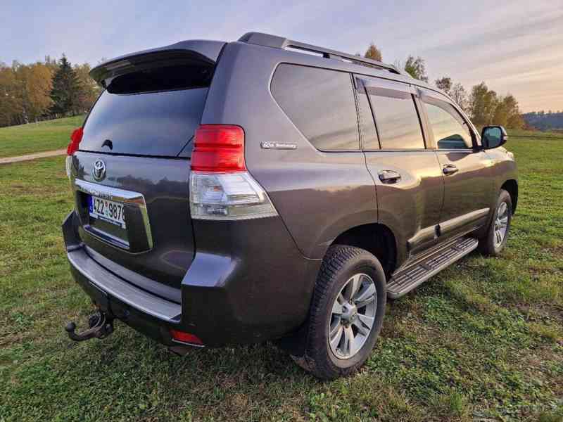 Toyota Land Cruiser 3,0   150, 3.0D-4D Executive 60th - foto 3