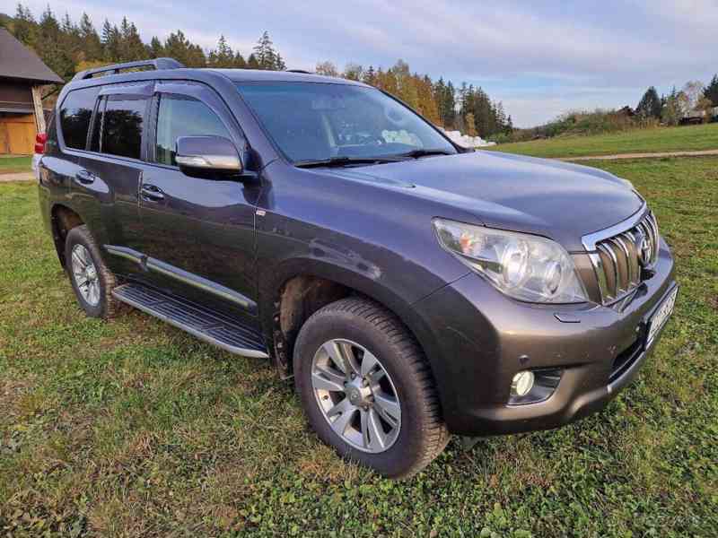 Toyota Land Cruiser 3,0   150, 3.0D-4D Executive 60th - foto 7