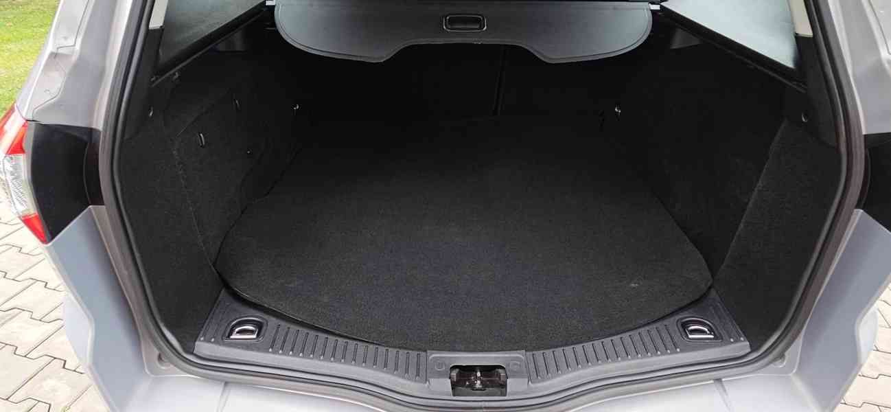 ford mondeo combi - foto 9