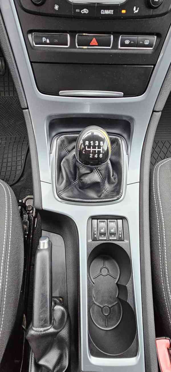 ford mondeo combi - foto 13