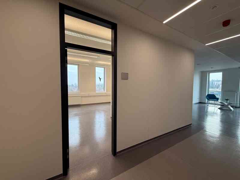 PRONÁJEM DVOU KANCELÁŘÍ O CP 38,2 M2 V BRNĚ  - foto 11