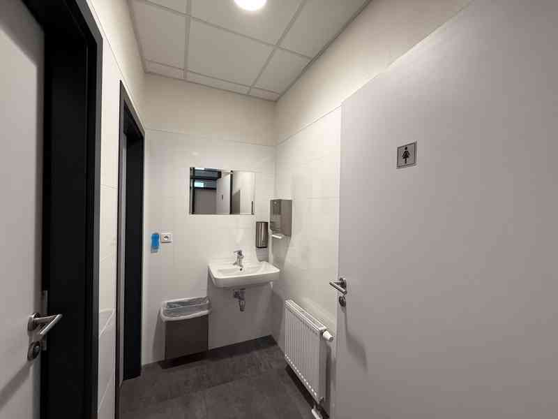 PRONÁJEM DVOU KANCELÁŘÍ O CP 38,2 M2 V BRNĚ  - foto 16