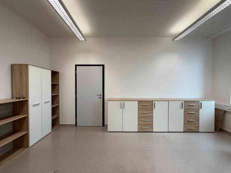 PRONÁJEM DVOU KANCELÁŘÍ O CP 38,2 M2 V BRNĚ  - foto 10