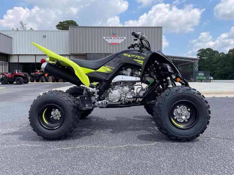 2022 Yamaha YZF-R1 Supersport Motorcycle  - foto 1