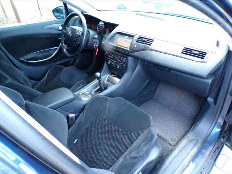Citroën C5 2,0 HDi TAŽ.ZAŘÍZENÍ - foto 12