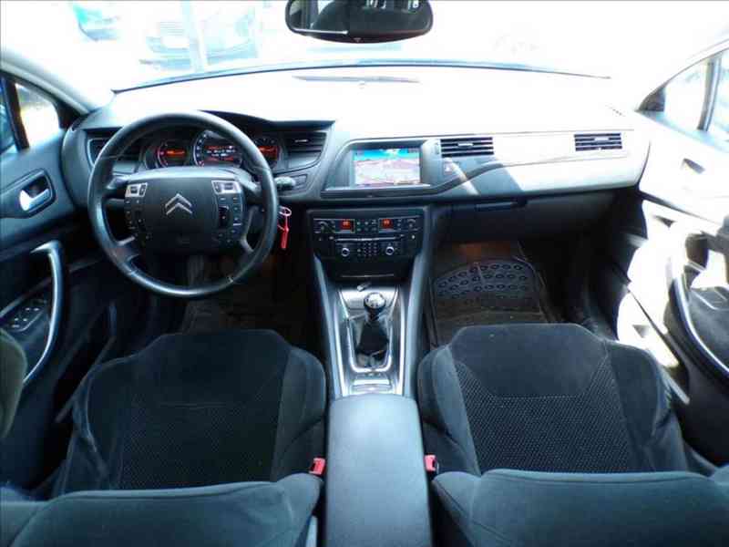 Citroën C5 2,0 HDi TAŽ.ZAŘÍZENÍ - foto 5