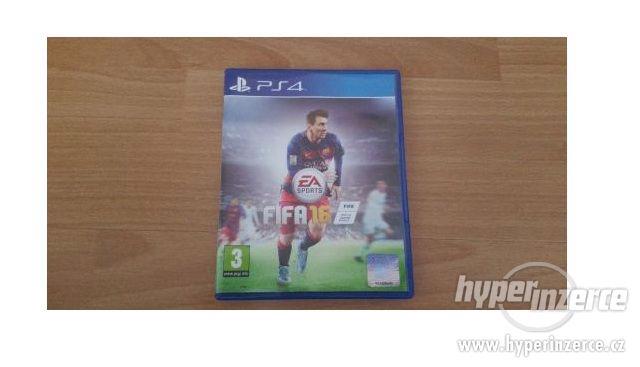 FIFA 16 PS4 - CZ titulky - foto 1