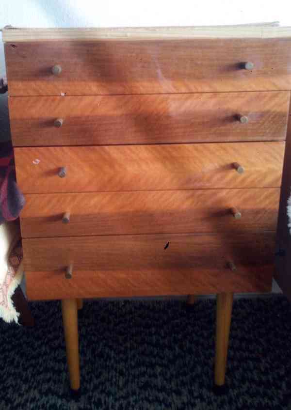 Nabízím skříňky - foto 2