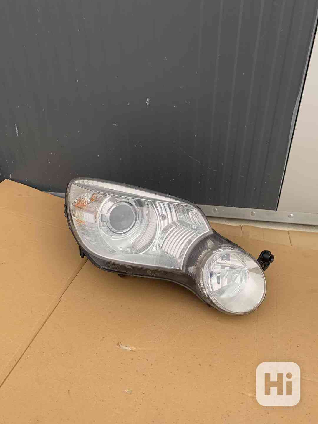 xenon xenony skoda yeti 5L pravy levy svetlo - foto 1