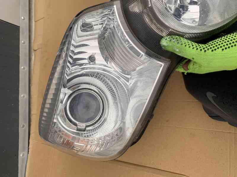 xenon xenony skoda yeti 5L pravy levy svetlo - foto 3