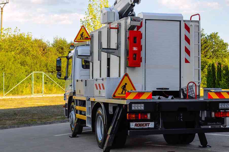 MERCEDES ATEGO 1224 PRACOVNÍ / MONTÁŽNÍ / IZOLOVANÁ PLOŠINA - foto 100