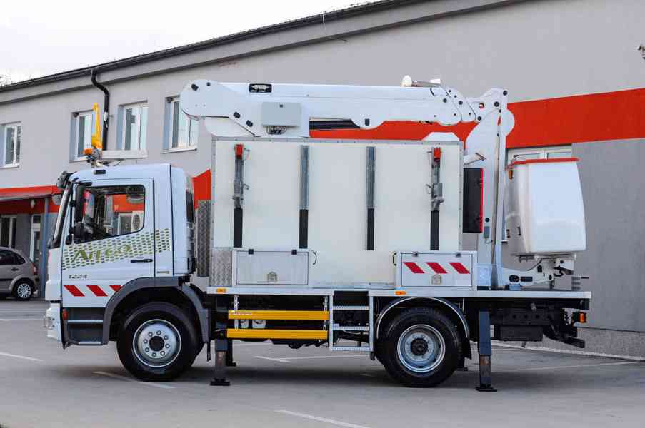 MERCEDES ATEGO 1224 PRACOVNÍ / MONTÁŽNÍ / IZOLOVANÁ PLOŠINA - foto 10