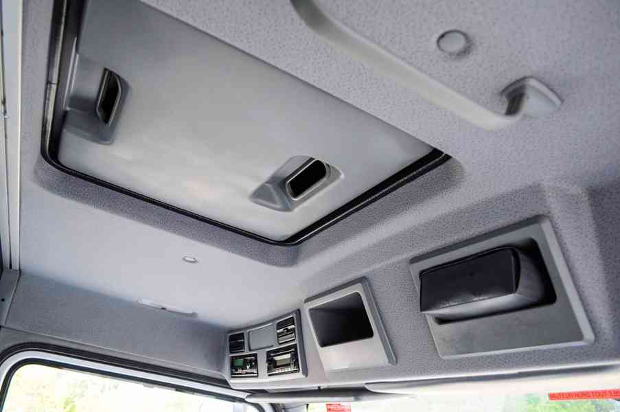 MERCEDES ATEGO 1224 PRACOVNÍ / MONTÁŽNÍ / IZOLOVANÁ PLOŠINA - foto 53
