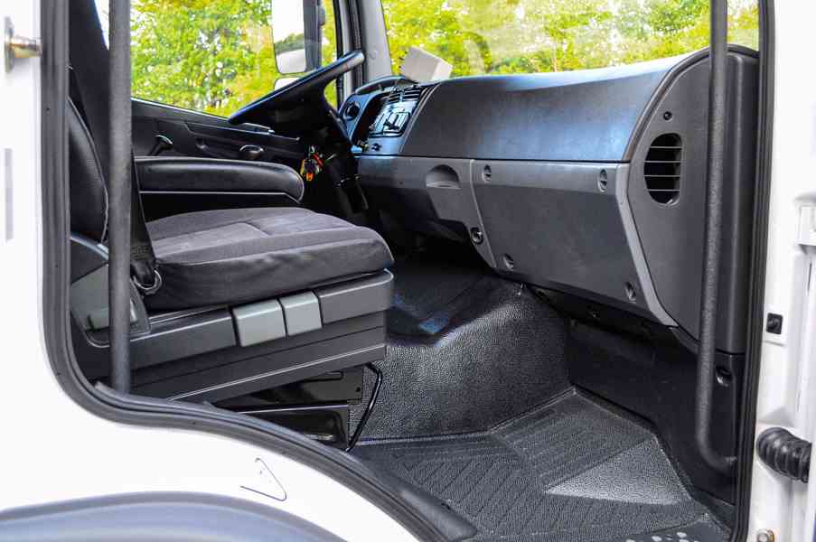 MERCEDES ATEGO 1224 PRACOVNÍ / MONTÁŽNÍ / IZOLOVANÁ PLOŠINA - foto 49