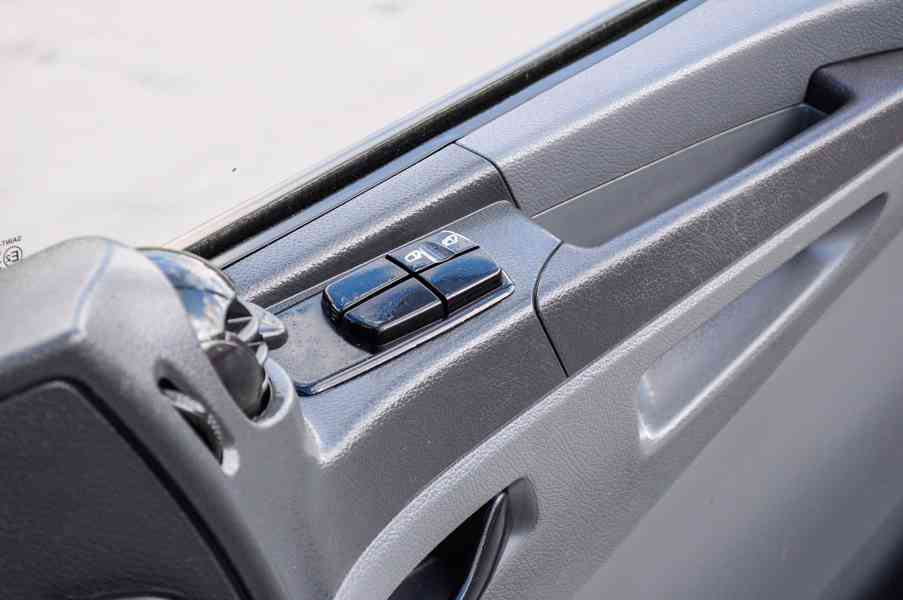 MERCEDES ATEGO 1224 PRACOVNÍ / MONTÁŽNÍ / IZOLOVANÁ PLOŠINA - foto 54