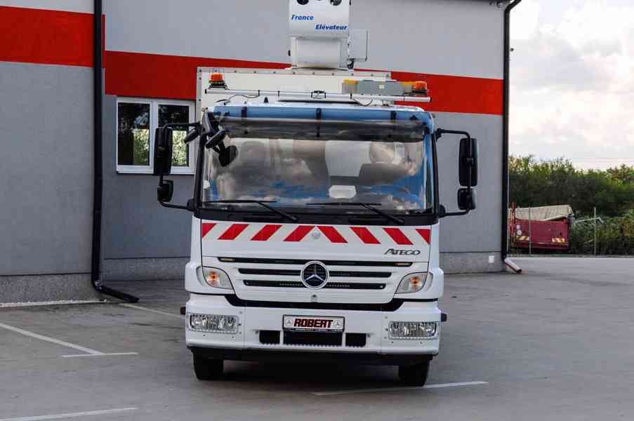 MERCEDES ATEGO 1224 PRACOVNÍ / MONTÁŽNÍ / IZOLOVANÁ PLOŠINA - foto 2