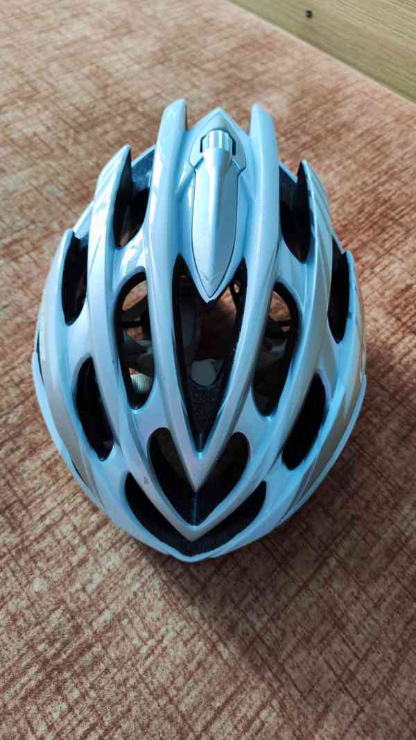  Cyklistická helma LAZER - foto 2