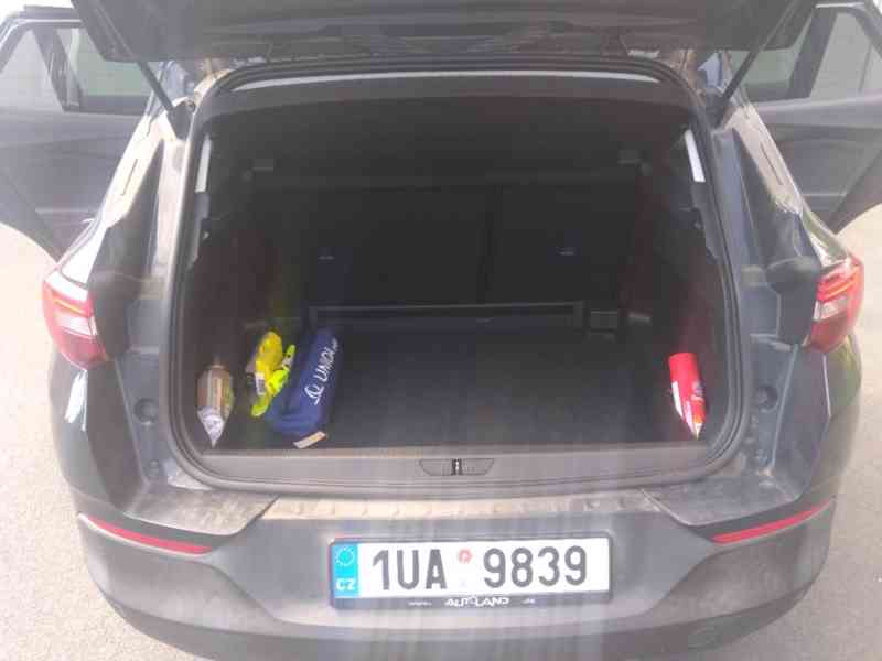 Opel Grandland X 1.2 turbo 96 kw Serviska - foto 21