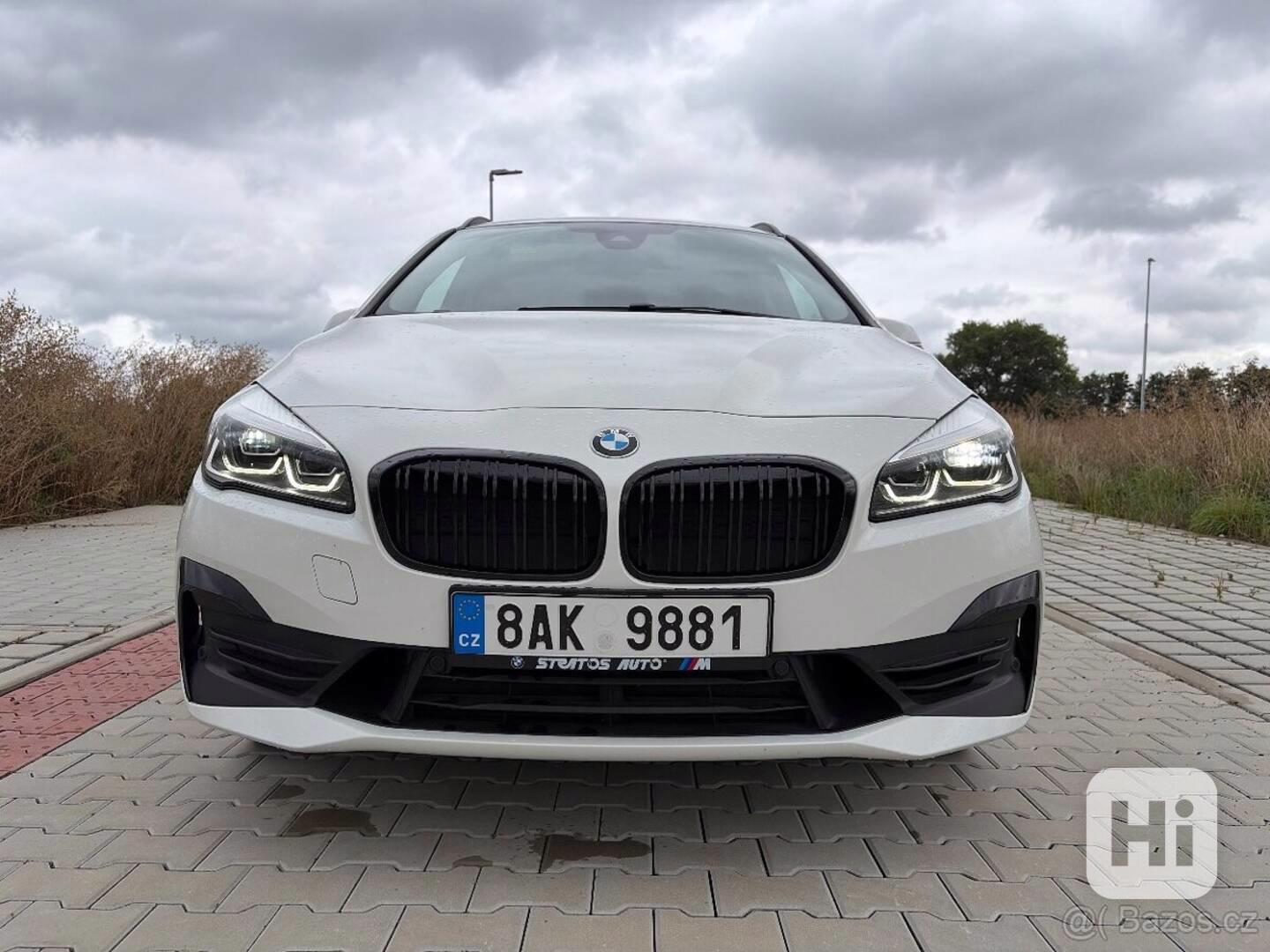 BMW Řada 2 2,0   220i Gran Tourer 2021 TOP STAV - foto 1