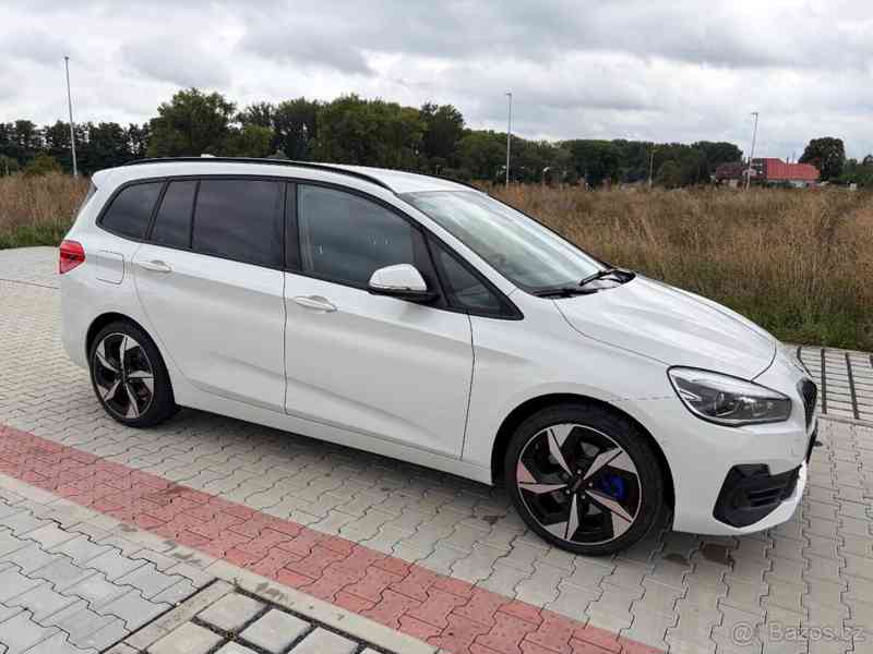 BMW Řada 2 2,0   220i Gran Tourer 2021 TOP STAV - foto 19