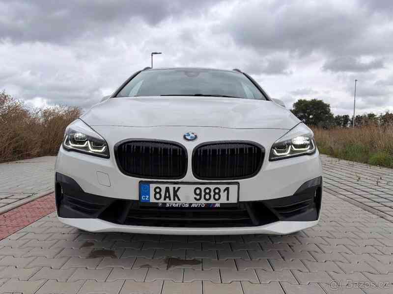 BMW Řada 2 2,0   220i Gran Tourer 2021 TOP STAV - foto 1