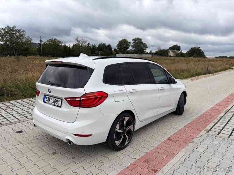 BMW Řada 2 2,0   220i Gran Tourer 2021 TOP STAV - foto 3