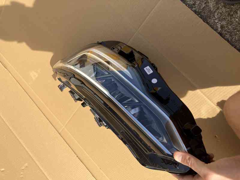 svetla svetlo vw golf viii 8 lift led prave leve - foto 13