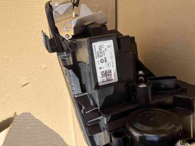 svetla svetlo vw golf viii 8 lift led prave leve - foto 6