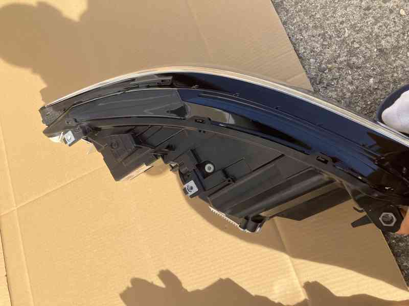 svetla svetlo vw golf viii 8 lift led prave leve - foto 15