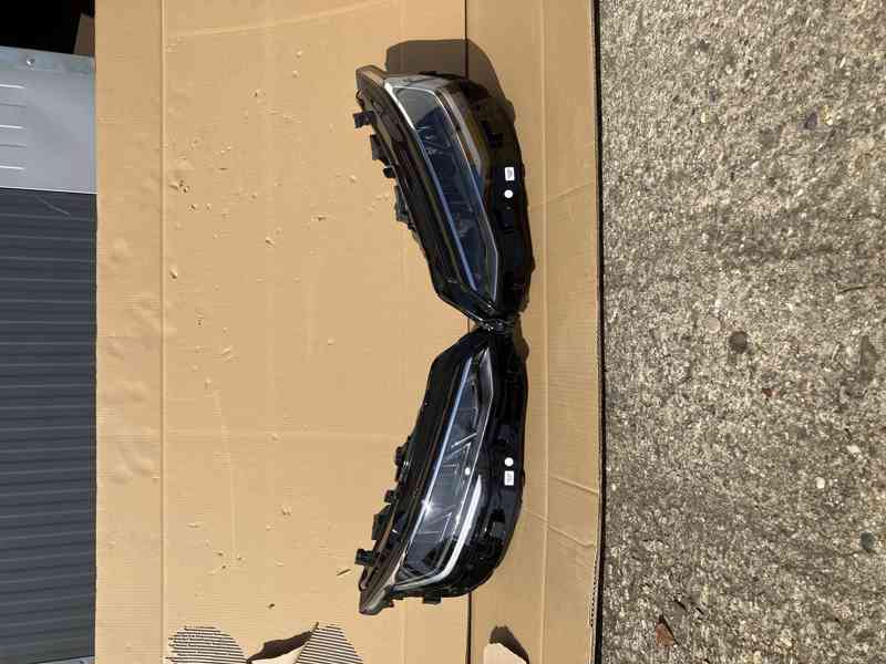 svetla svetlo vw golf viii 8 lift led prave leve - foto 2