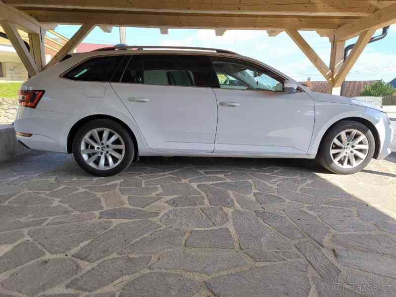 Škoda Superb 2,0 TDI 140kW 4x4 Style Combi DSG  Škoda Superb - foto 13