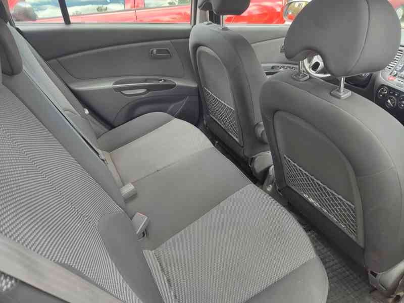 Pěkná Kia Rio 2011, klima, park senzory  - foto 12