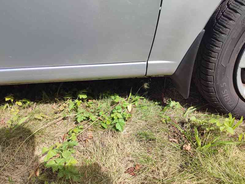 Pěkná Kia Rio 2011, klima, park senzory  - foto 8