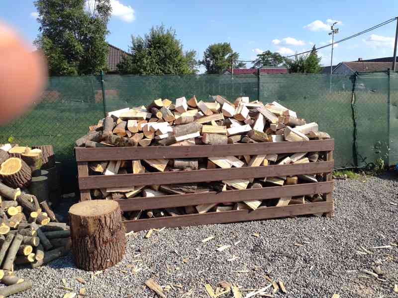 Palivové dřevo štípané tvrdé, měkké  - foto 1