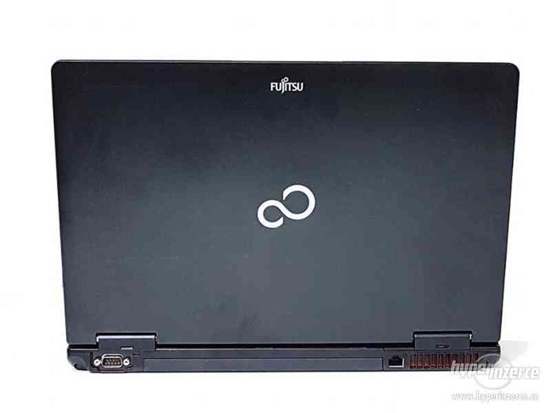 Fujitsu Lifebook E752 - foto 2