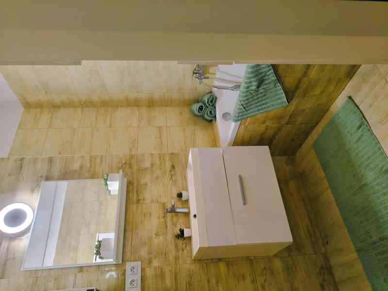 Náchod - prodej bytu 3+kk se dvěma balkony - foto 11