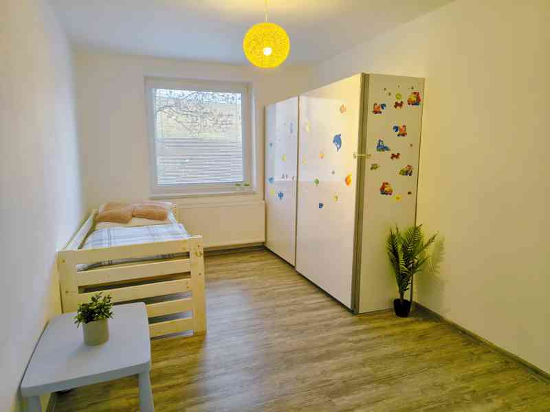 Náchod - prodej bytu 3+kk se dvěma balkony - foto 7