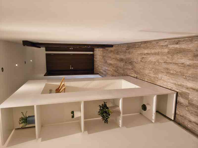 Náchod - prodej bytu 3+kk se dvěma balkony - foto 15