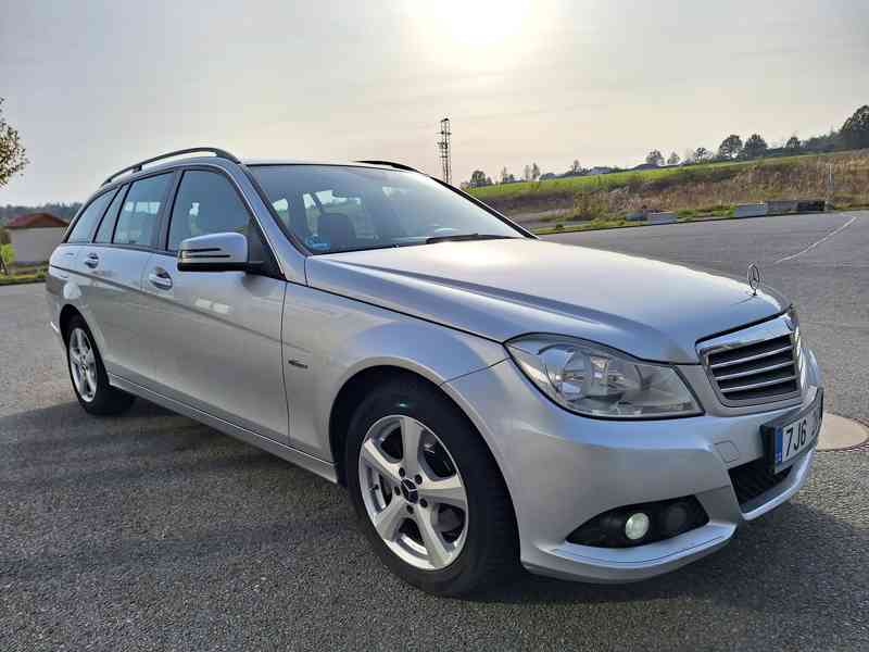 Mercedes c 220 CDI FACELIFT 125 KW TOP - foto 4