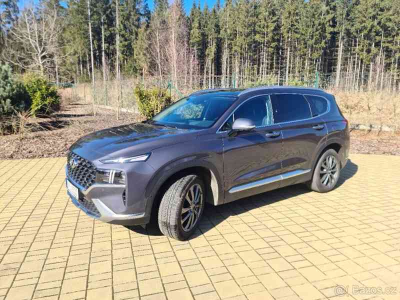 Hyundai Santa Fe 1,6   T-GDI HEV 4x4 169kW, 7 míst - foto 1
