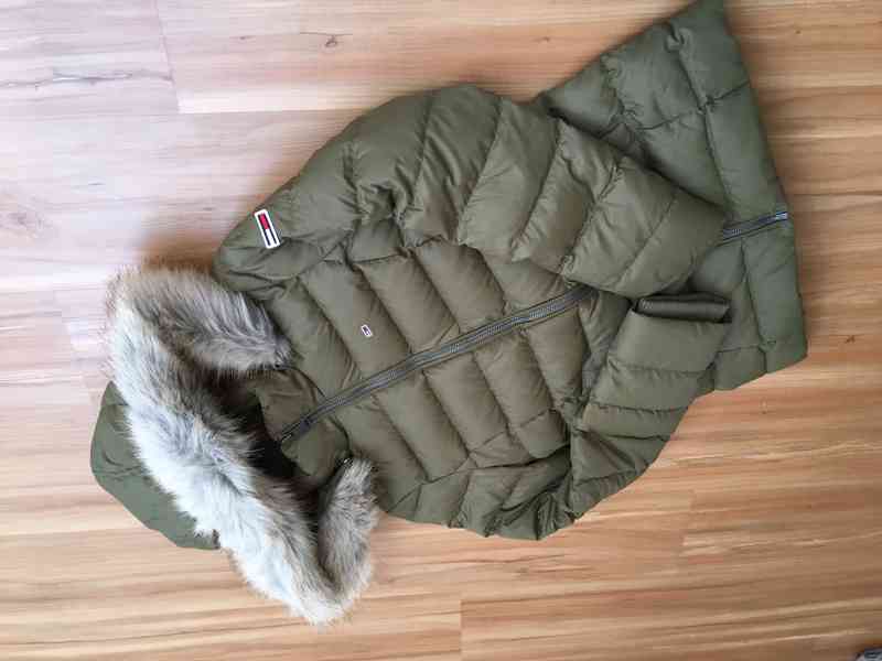 Tommy Hilfiger khaki péřová bunda NOVÁ - foto 2
