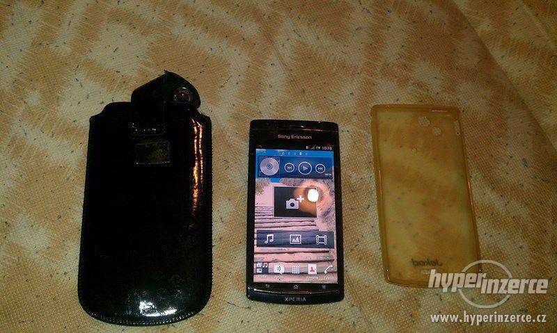 Sony Ericsson Xperia Arc - foto 1
