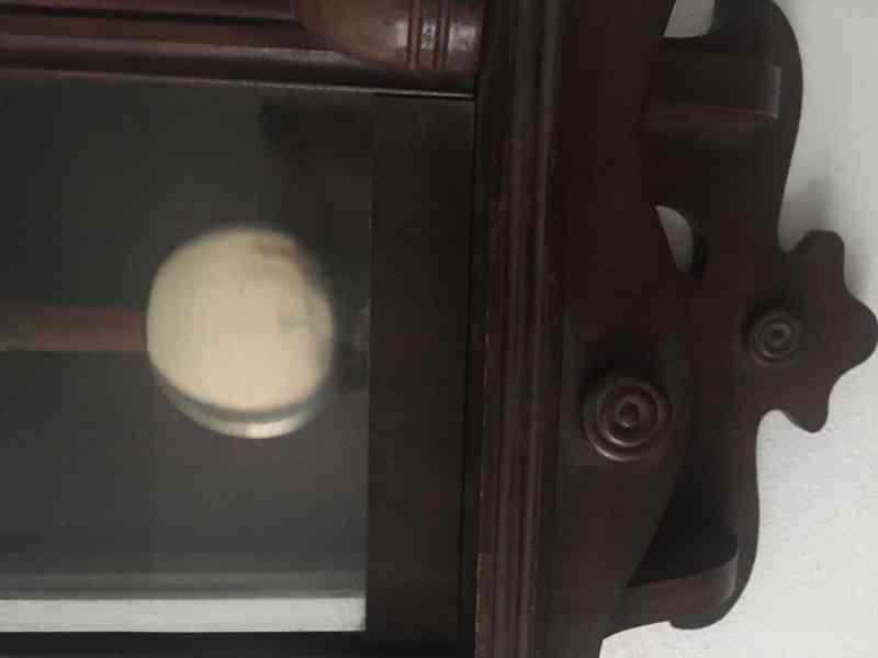 Staré dřevěné závěsné hodiny - foto 3
