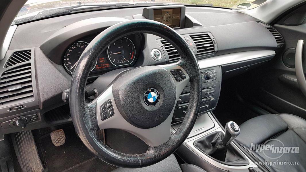 BMW 120d 120 KW nadstandartní výbava - foto 15